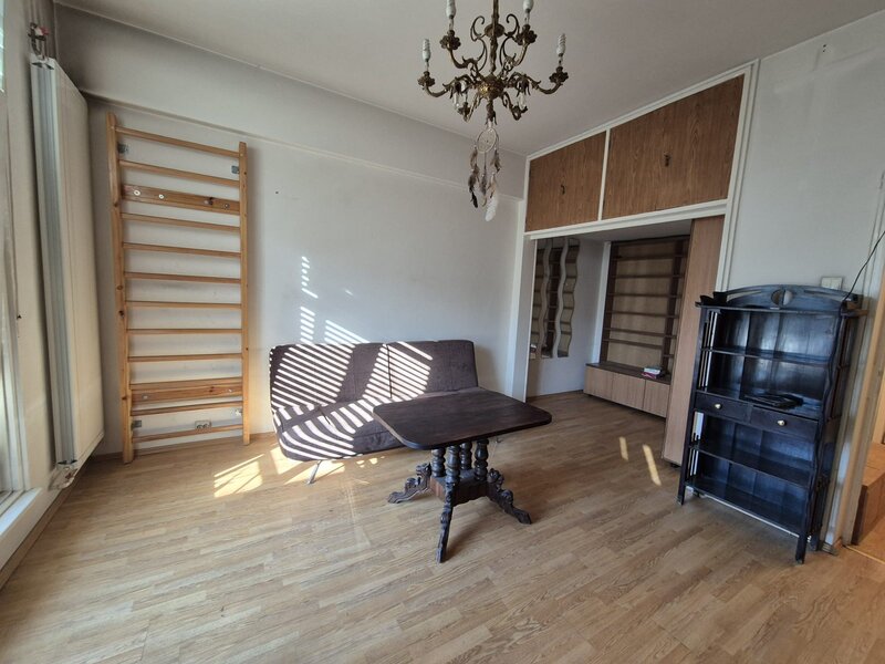 Universitate, Campineanu