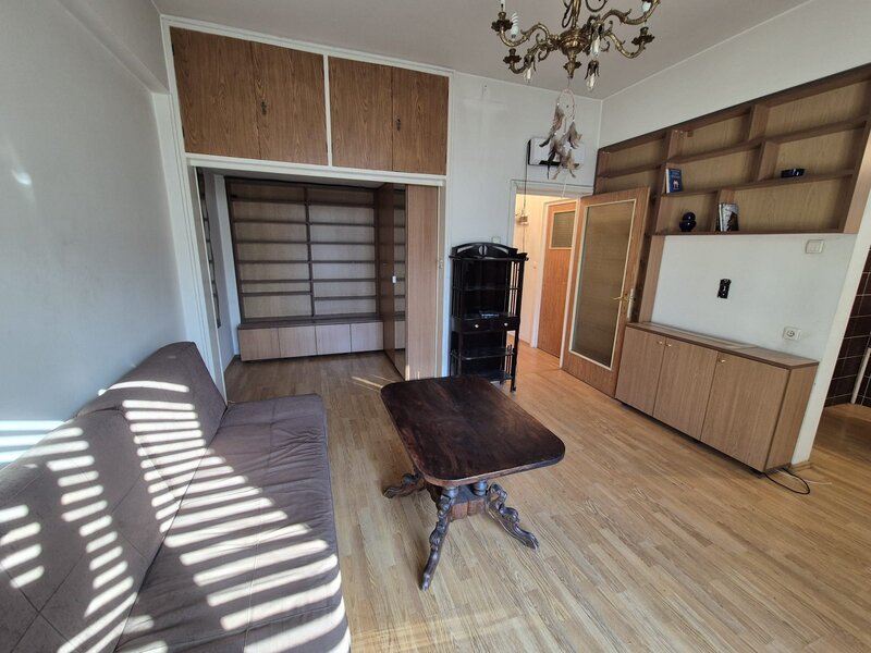 Universitate, Campineanu