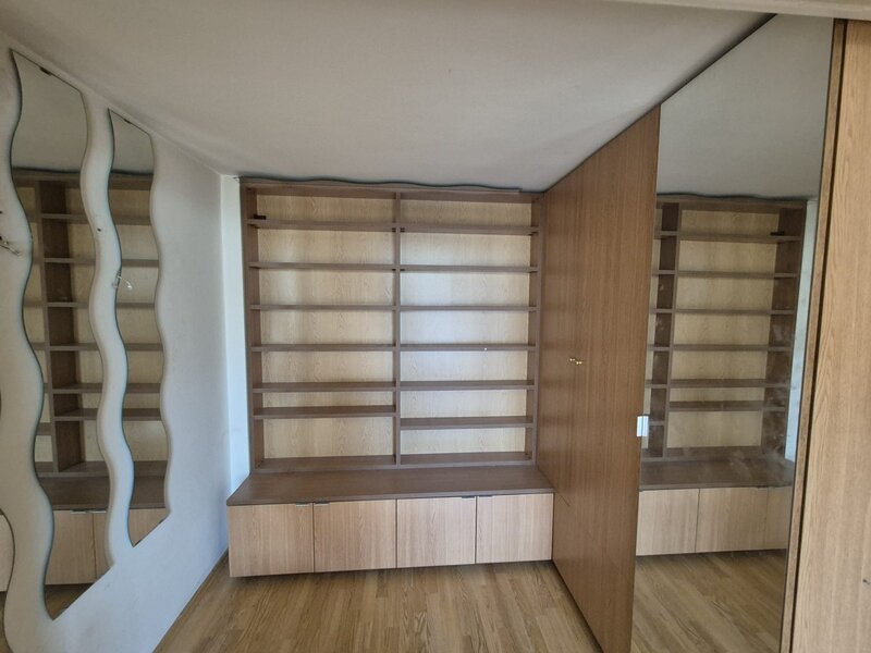 Universitate, Campineanu