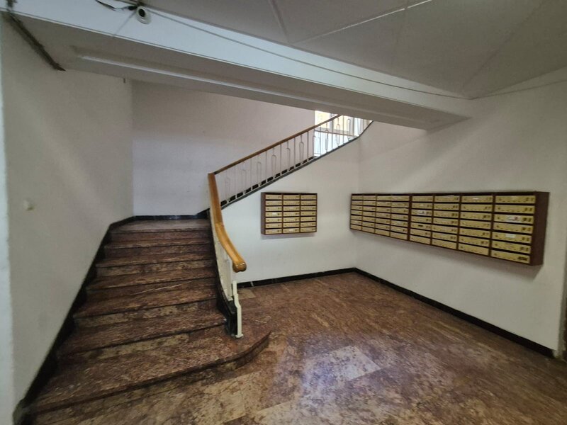 Universitate, Campineanu