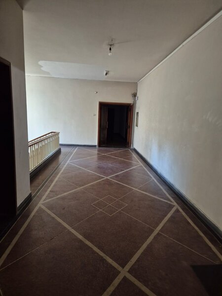 Universitate, Campineanu